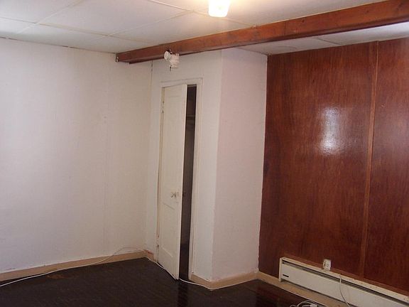 4th image of 2 Maryland Ave #5R