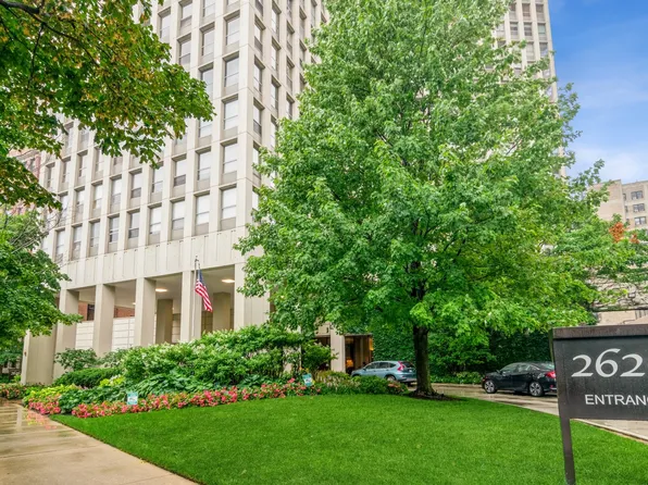 2626 N Lakeview Ave APT 3706, Chicago, IL 60614