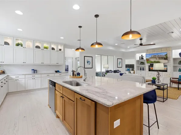108 Orchard Park Dr, Liberty Hill, TX 78642