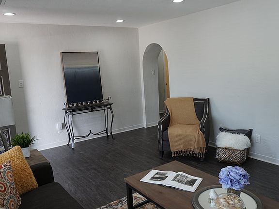 4th image of 1024 Dartmouth Dr NE