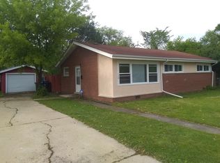 136 N Grant Dr, Addison, IL 60101