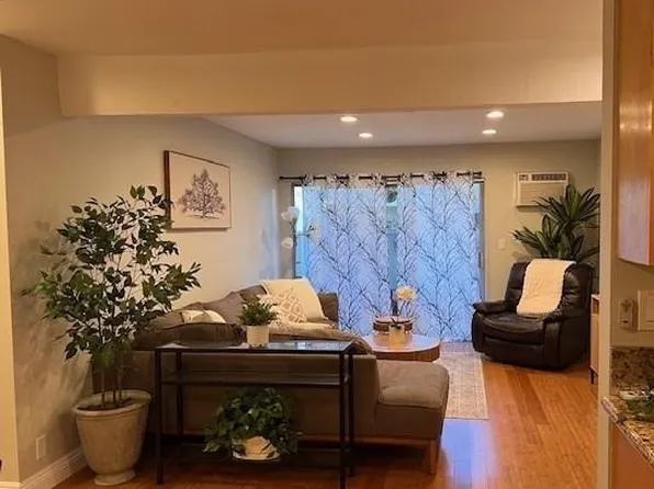 28947 1000th Oaks #134, Agoura Hills, CA 91301