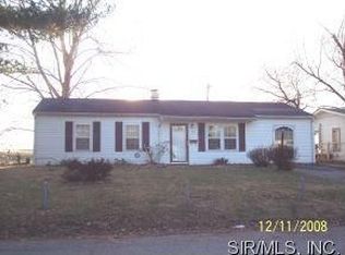 80 W Adams Dr, Cahokia, IL 62206