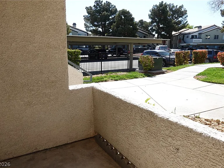 3131 Key Largo Dr #101 — Photo 36