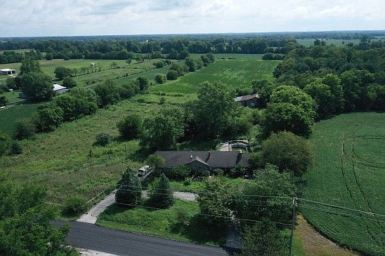 3rd image of 1453 N County Road 200 E