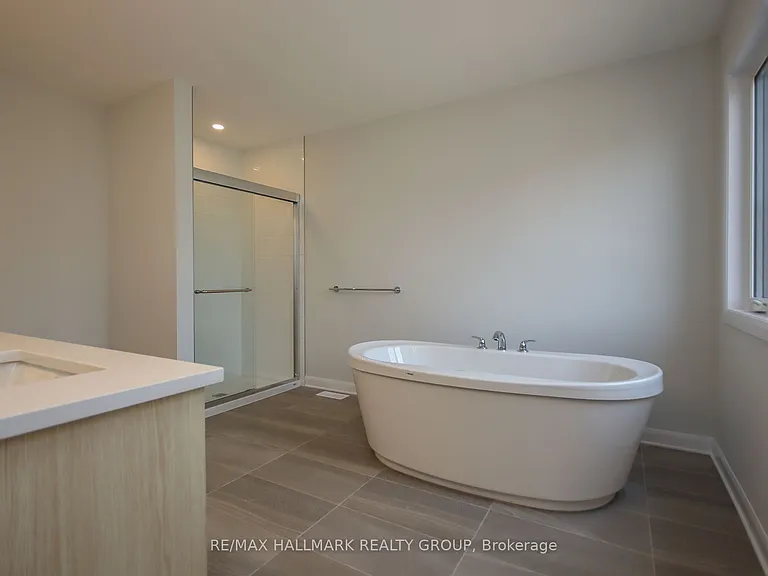 613 Idyllic Ter — Photo 22