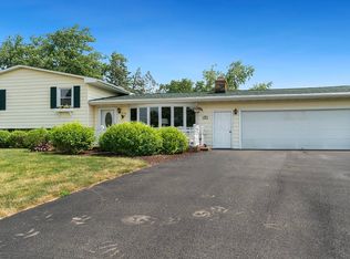 99 Terrace View Blvd, Oregon, IL 61061