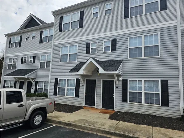 245 Campus Dr APT C, Central, SC 29630