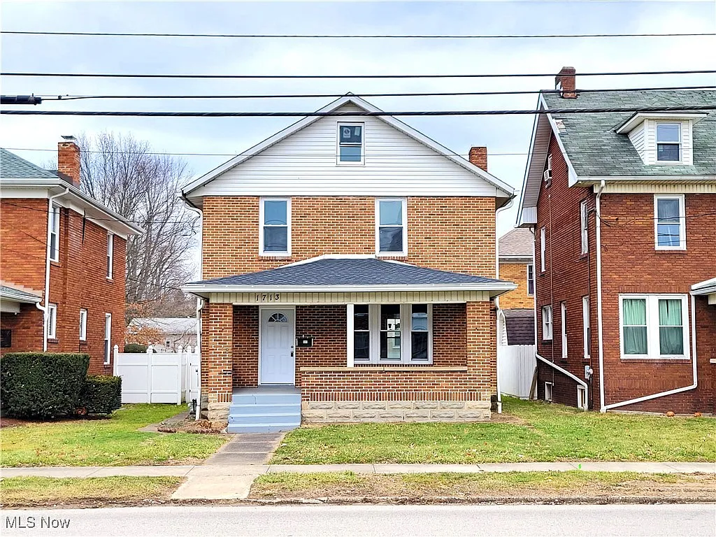 1713 23rd St photo 1