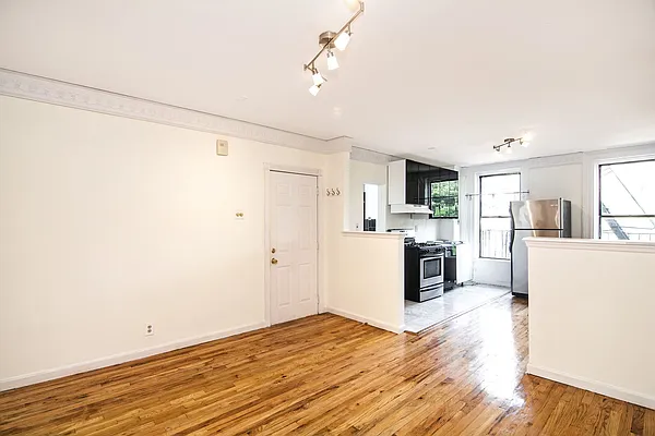 Rented by Ivey North LLC | media 26