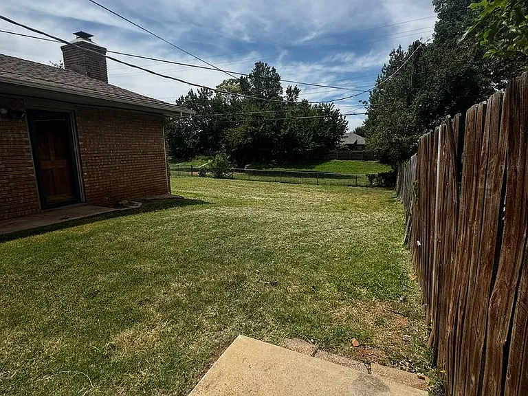 3225 N Peebly Dr — Photo 25