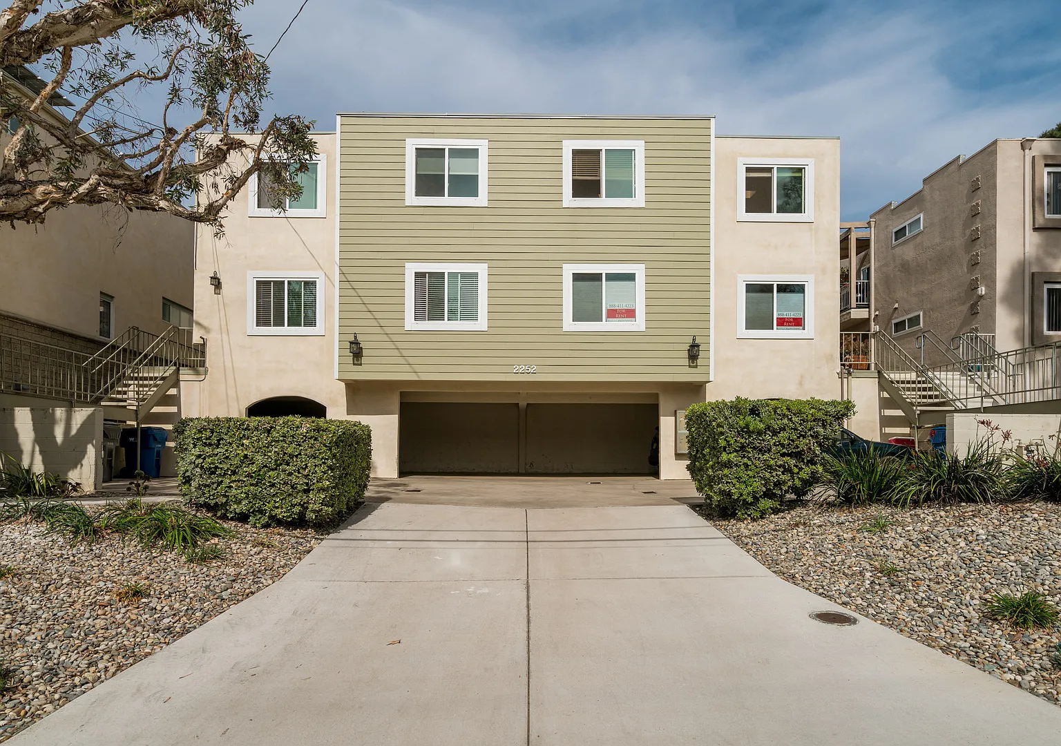 Beautiful Del Mar Condo Beach Living in Del Mar Newly Remodeled Bathroom — Photo 2