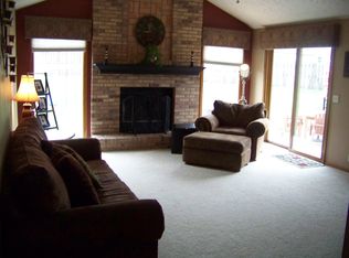 16239 Holmes Cir, Omaha, NE 68135