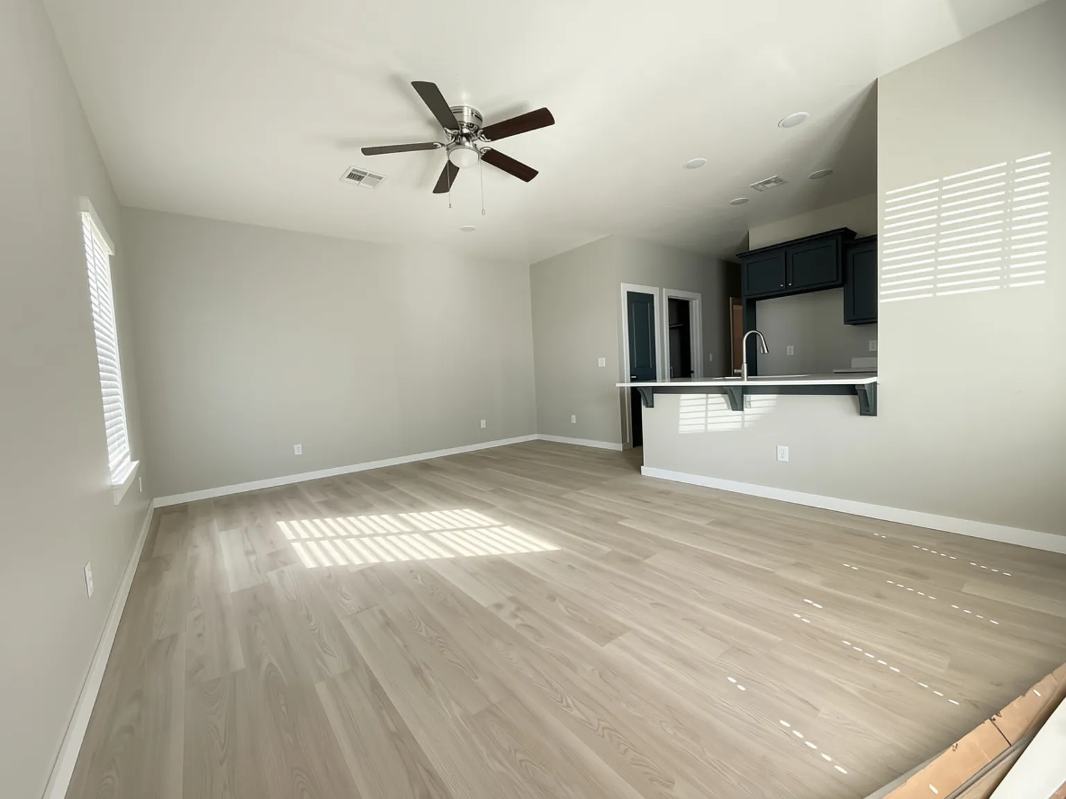 3 bed, 1150 sqft, $1,350 — Photo 4