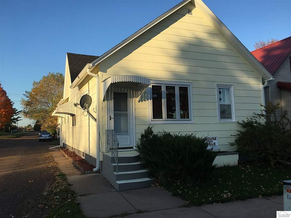 1st image of 423 Willis Ave