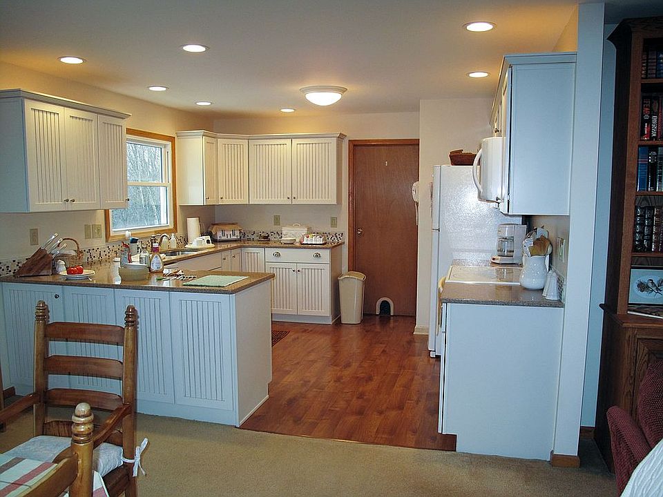 2nd image of 5 Freeman Ave