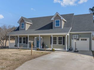 104 Creekmore Rd, Moyock, NC 27958