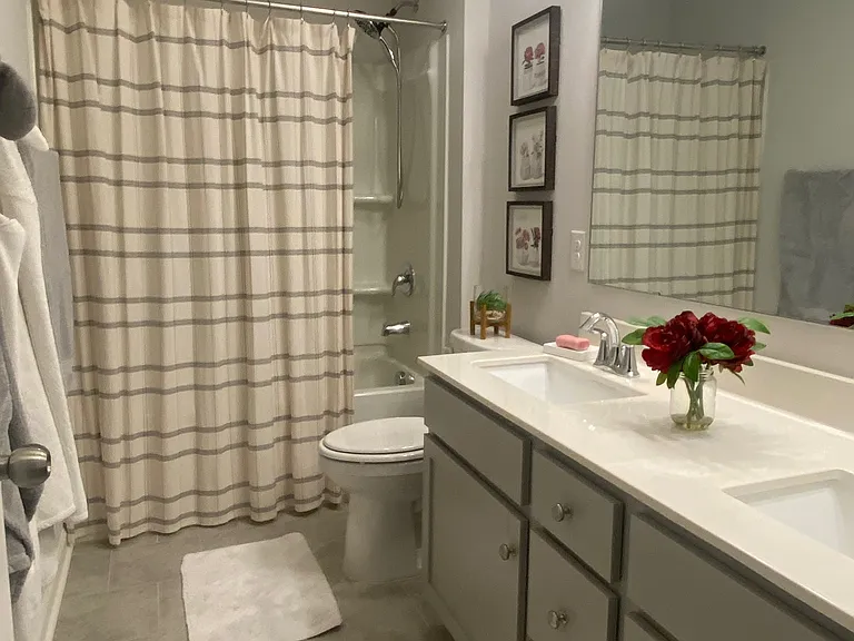 Full Bath, second floor