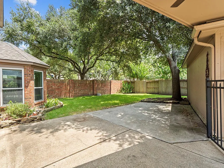 2210 Bay Haven Way — Photo 46