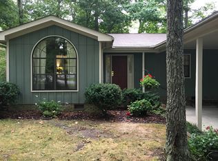 1022 Ridgeway Ave, Signal Mountain, TN 37377