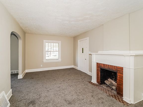 5th image of 1420 Oakwood Ave
