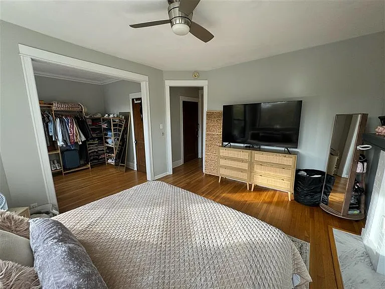 4418 N Artesian Ave #2 — Photo 11