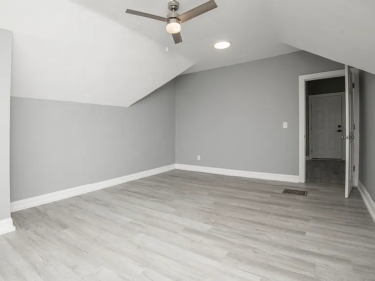 117 E Glenwood Ave #2 — Photo 19