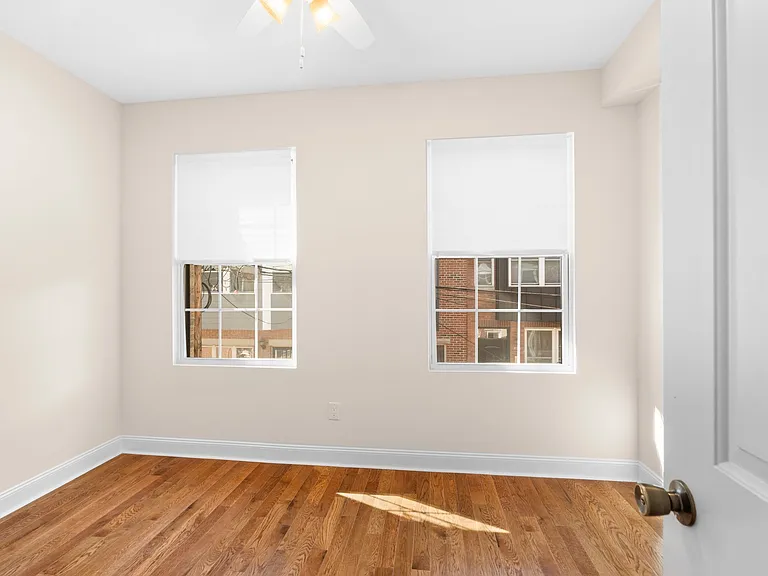 1017 S Bouvier St — Photo 24