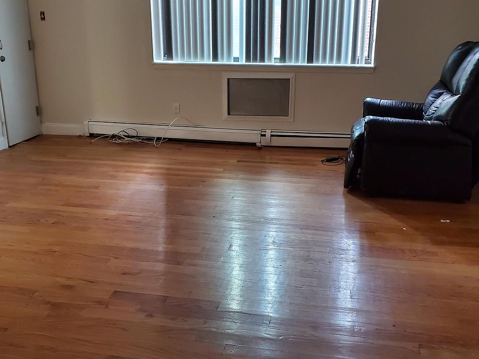 1st image of 4011 Bronxwood Ave #2