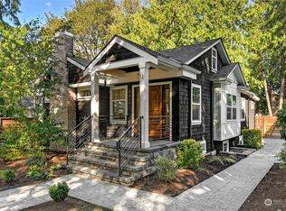 9818 Roosevelt Way NE, Seattle, WA 98115