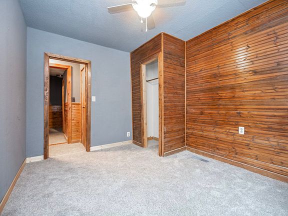 4th image of 260 Sylvan Ln