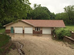 4724 Salzer Rd, Wamego, KS 66547