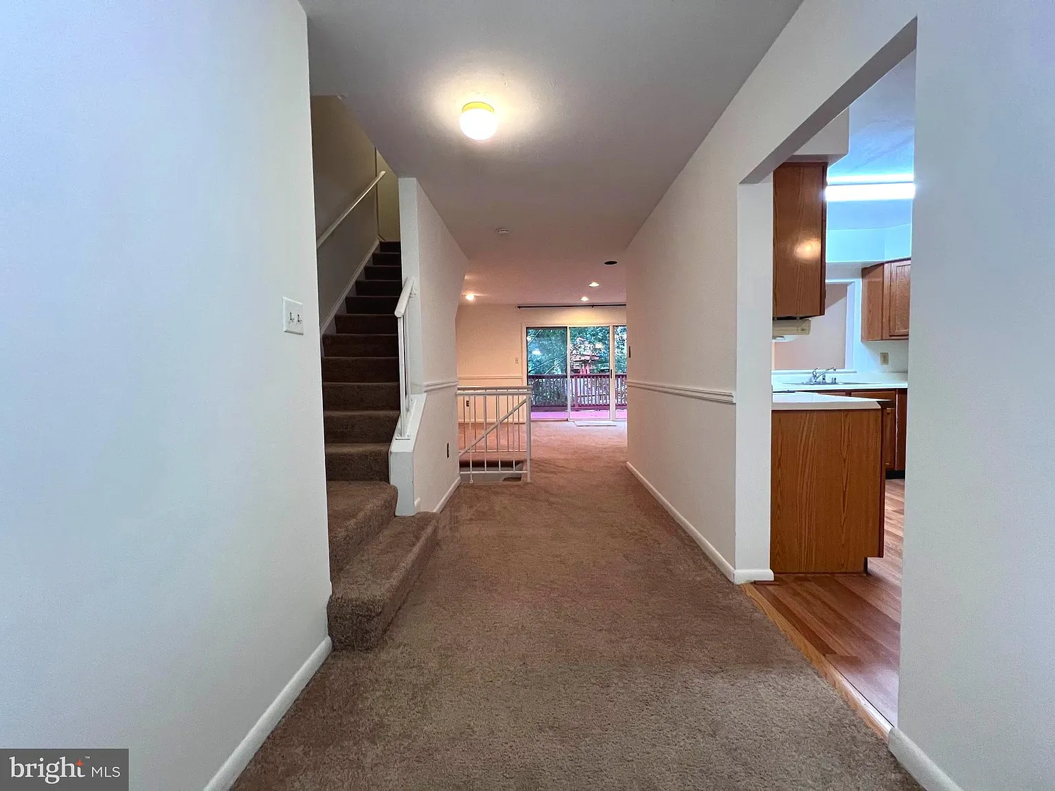 3 bed, 3.5 bath, 1920 sqft, $2,450 — Photo 4