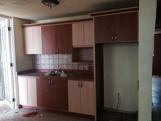 2nd image of 133 Calle 6