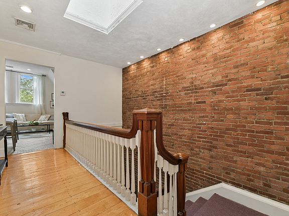 3rd image of 1774 Beacon St APT 6