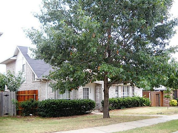 3rd image of 1408 Saint Gallen Ln