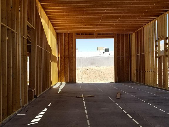 4th image of 2851 Yuma Dr