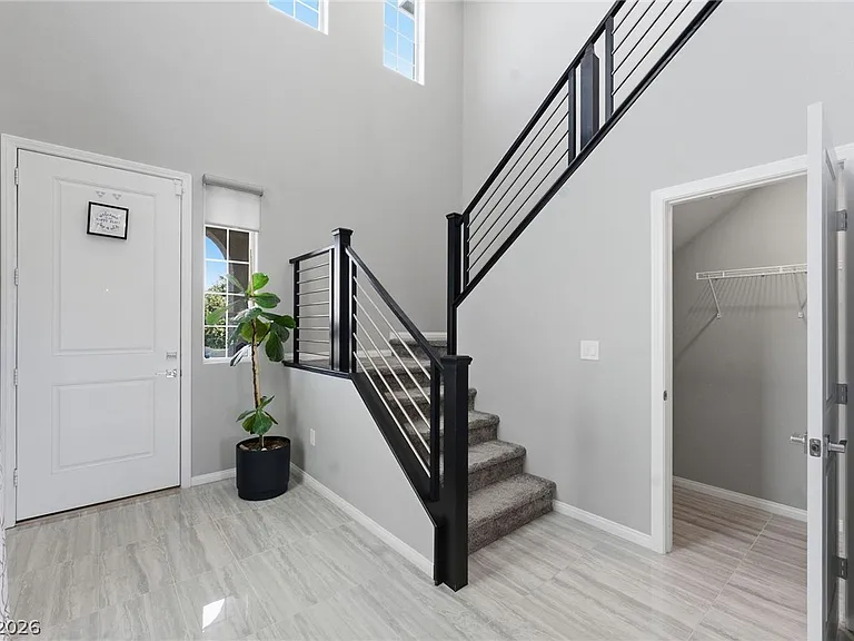 2599 Tolmezzo St — Photo 15