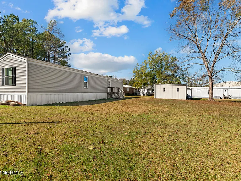 207 Patrick Alan Ln — Photo 30