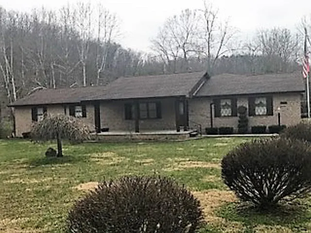 2962 Maple Benner Rd photo 1