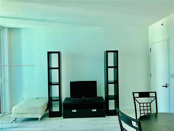 4th image of 1900 N Bayshore Dr APT 2410