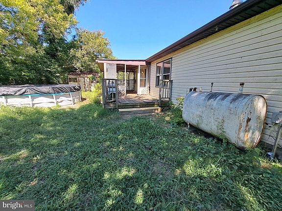 5th image of 10660 Toddville Rd