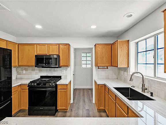 5th image of 7609 Flourish Springs St