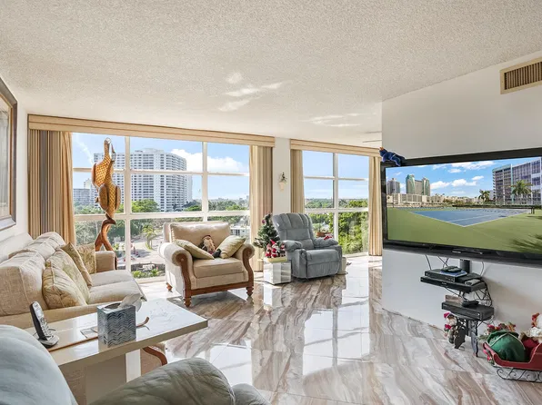 600 PARKVIEW Drive #703, Hallandale Beach, FL 33009