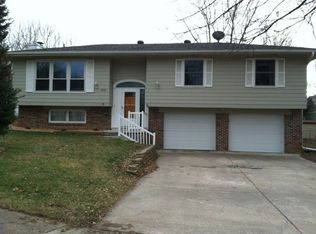 1609 Elm St, Bellevue, NE 68005