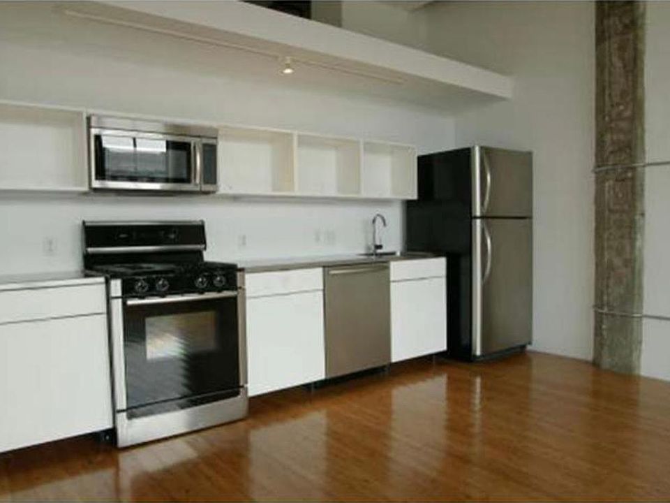 2nd image of 156 Porter St APT 222