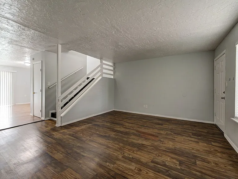 1709 Beaumont Dr #1711 — Photo 6