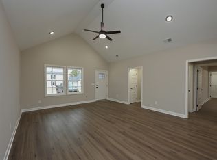 91 Plumlee Dr, Hendersonville, TN 37075