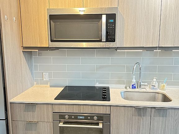 2nd image of 38 Forest Manor Rd #605