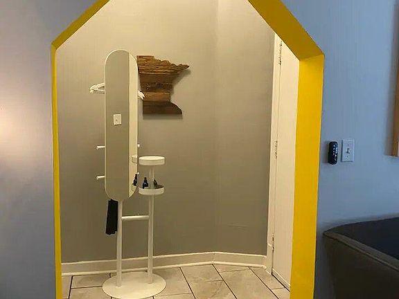 Entry way